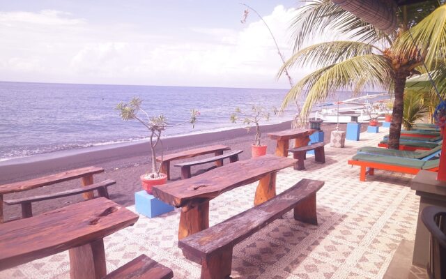 Amed Beach Resort