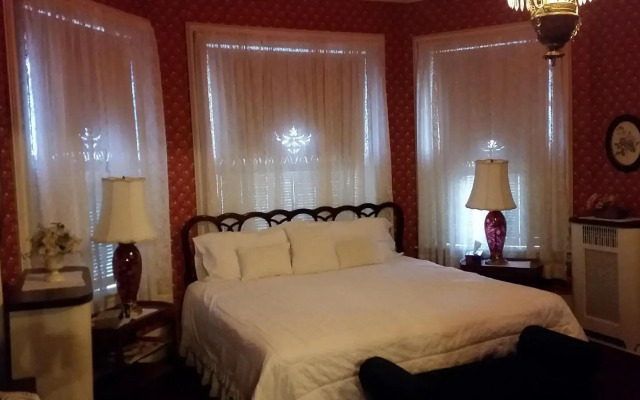 Victorian Inn Bed and Breakfast
