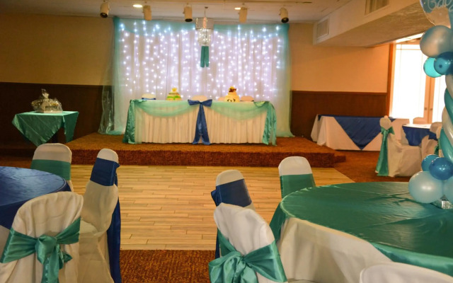 Columbus Grand Hotel & Banquet Center
