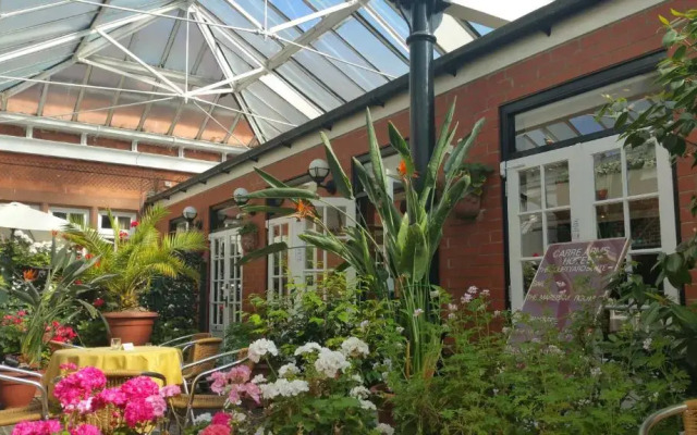 The Carre Arms Hotel