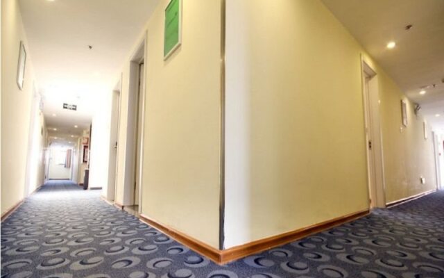7 Days Inn Xian Changan Aerospace City Subway Station Branch