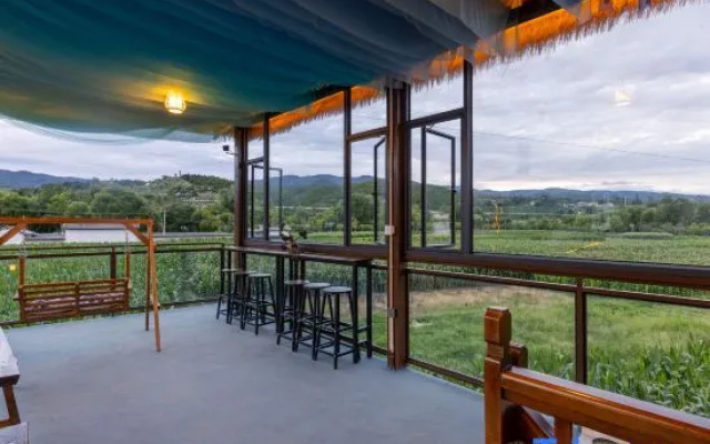 Fengyin Xuan · Mountain Retreat | WindChant · Hill · Nest Country Homestay – Outside – Dali