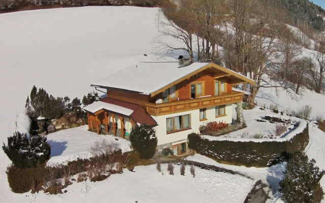 Chalet With Sauna in Piesendorf Near ski Area