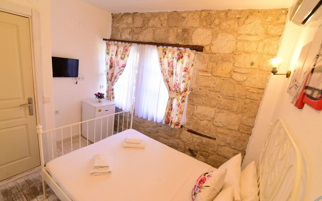 Lunar Butik Hotel Alaçatı