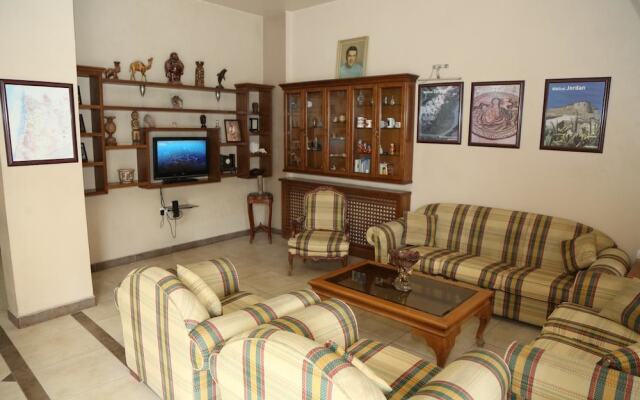 Rumman Hotel