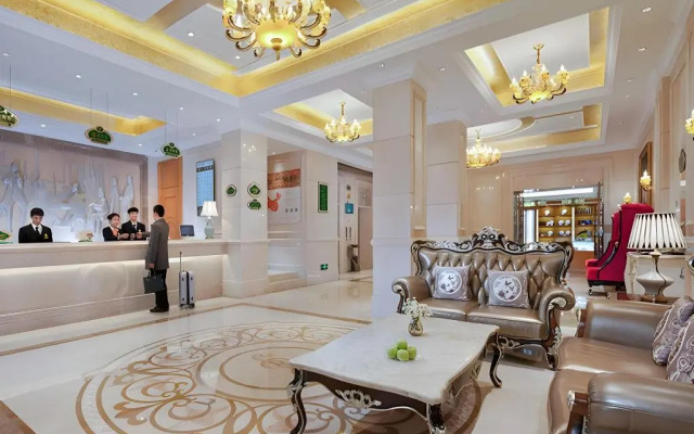 Vienna Hotel (Chuanxin Drum Tower Metro Station, Beijing Road)