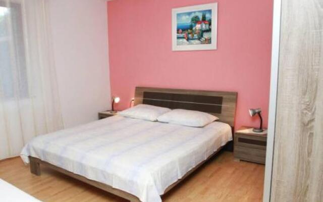 Apartment Dragan