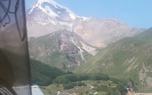 Nikoloz Guesthouse