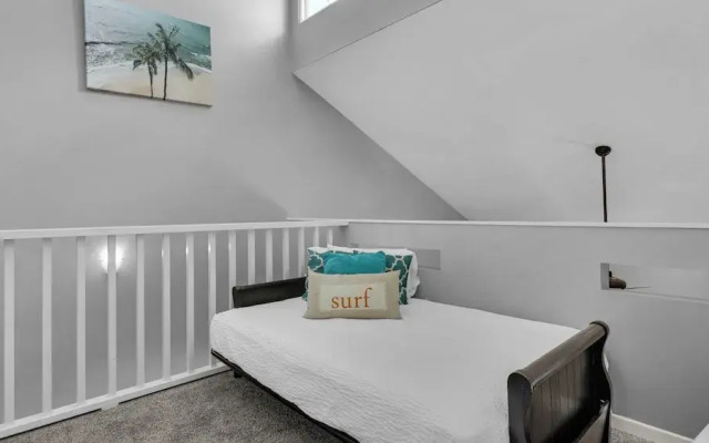 Southwinds K-8: Beachside & Pool Retreat
