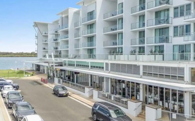 The Top Deck Retreat Ballina