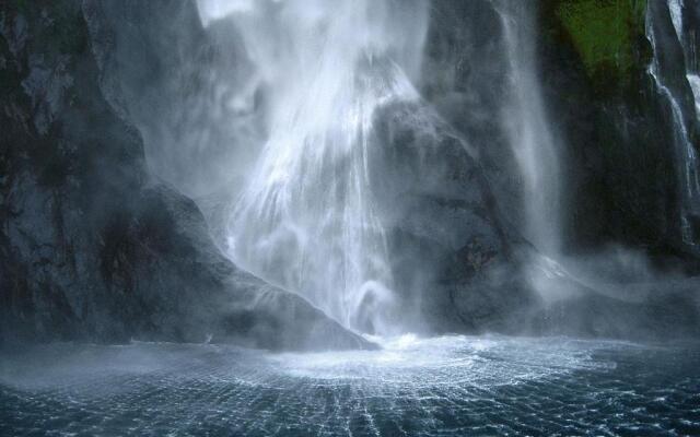 The Village Inn Hotel