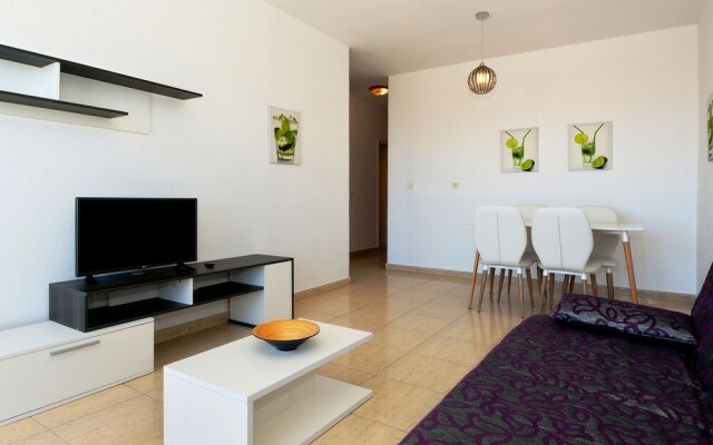 Nice Apartment Within Walking Distance of Morro Jable Beach