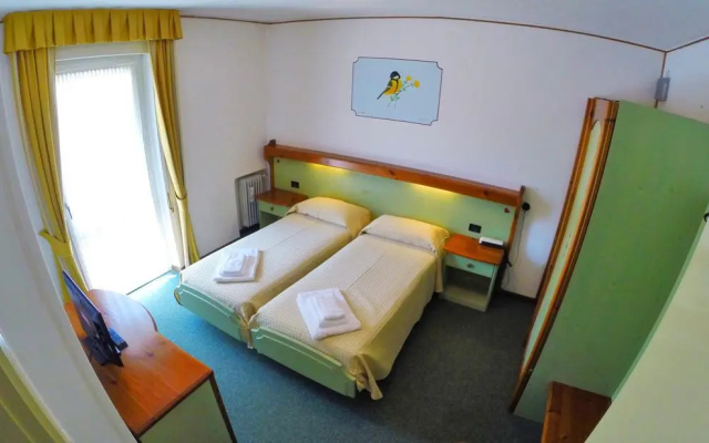 Hotel Sayonara