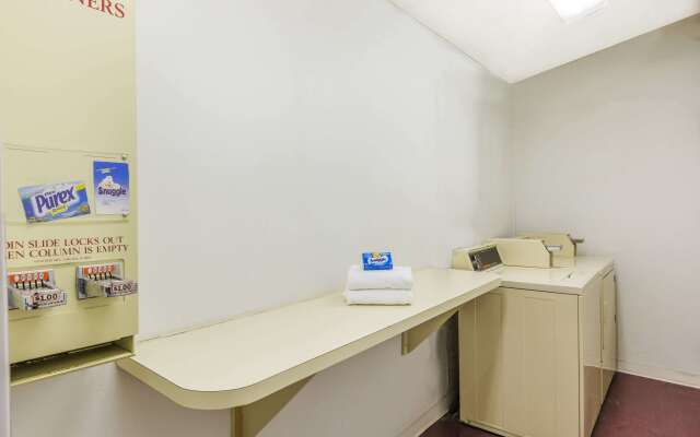 Super 8 by Wyndham East Stroudsburg/Poconos
