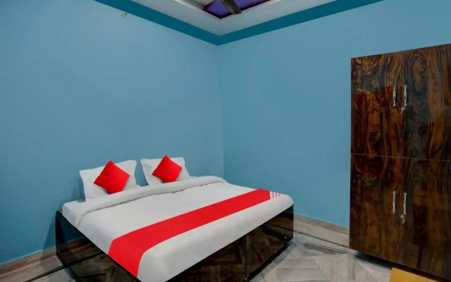 OYO Flagship 702327 D.S. Guest House