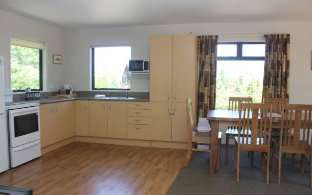 26 Caverhill Close