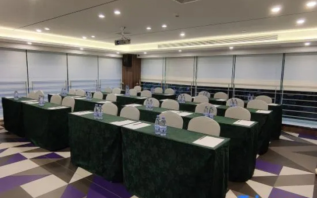 Rezen Select Hotel ( Olympic Sports Center Financial City)