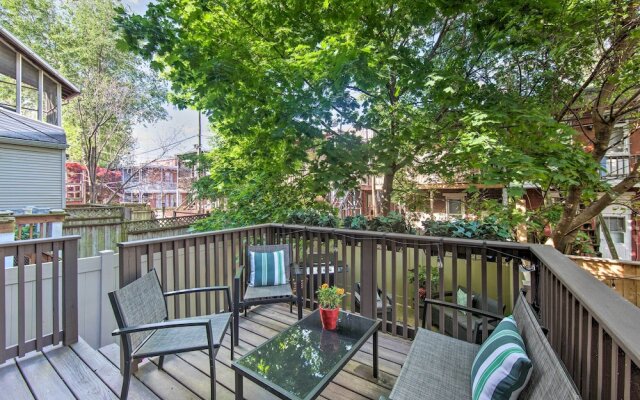 Harrisburg Retreat w/ Deck, Balcony & Grill!