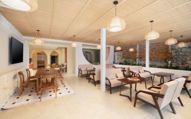 Yunyi Boutique Lake View Inn