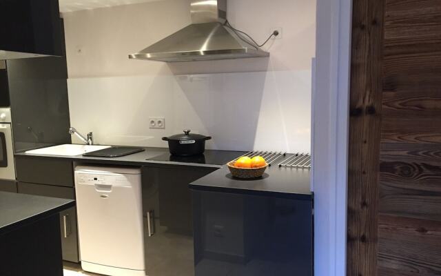 Ferm6 - 6-6p-5chbres-3sdb-120m?-10 / 12pers-valloire