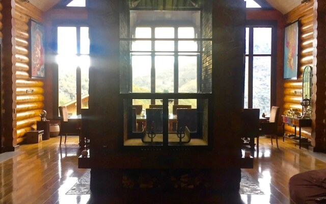 Red Rock Hotel