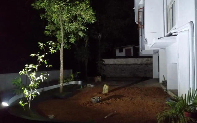 B&B Apartments by OYO Rooms