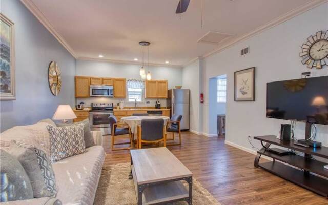 Hidden Villa - Two Bedroom Home