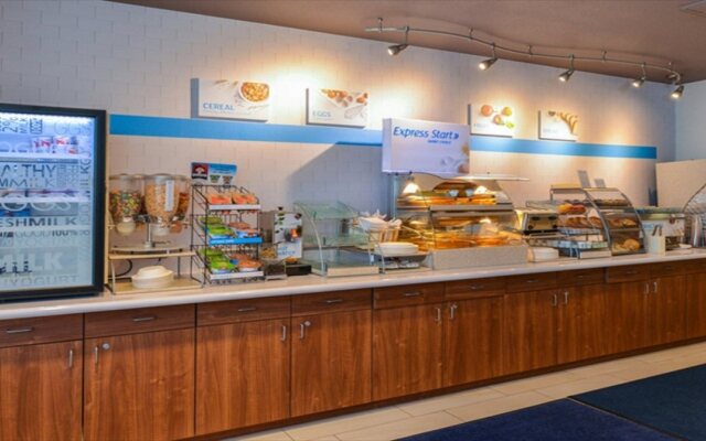 Holiday Inn Express Sacramento Airport Woodland by IHG