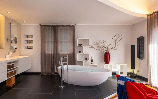 Luxury Golf Villa II