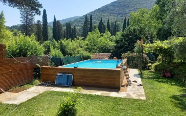 Rustic House in Tuscany With Shared Pool