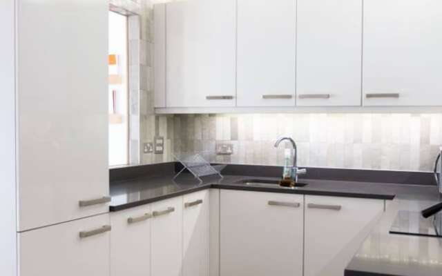 Beautiful Bohemian 2 Bedroom Flat In East London