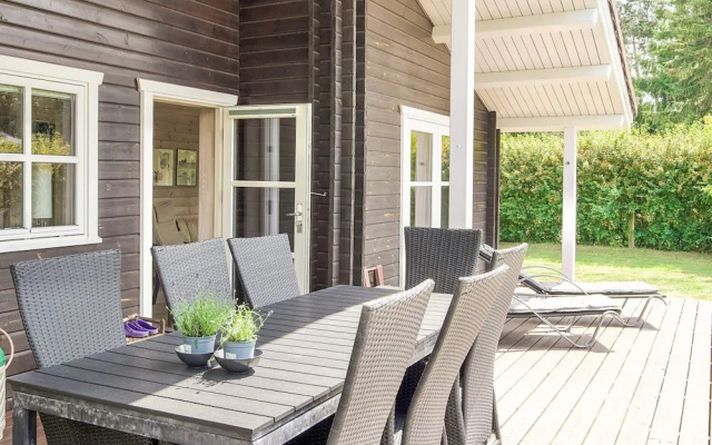 Stylish Holiday Home in Føllenslev near Sea