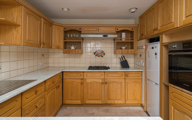Spacious 3BR New Town Apartment
