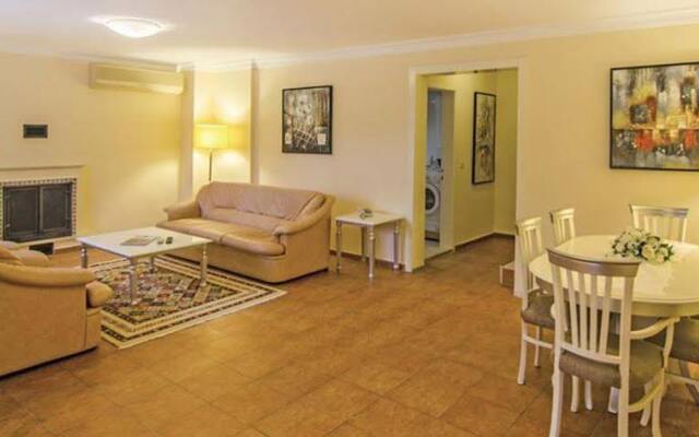 Peninsula Pineclub Boutique Hotel