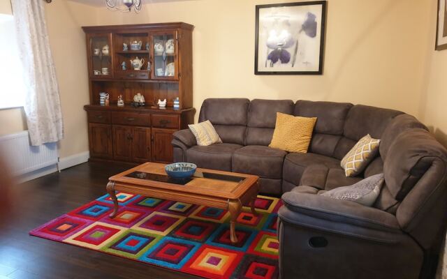 Captivating 3-bed House
