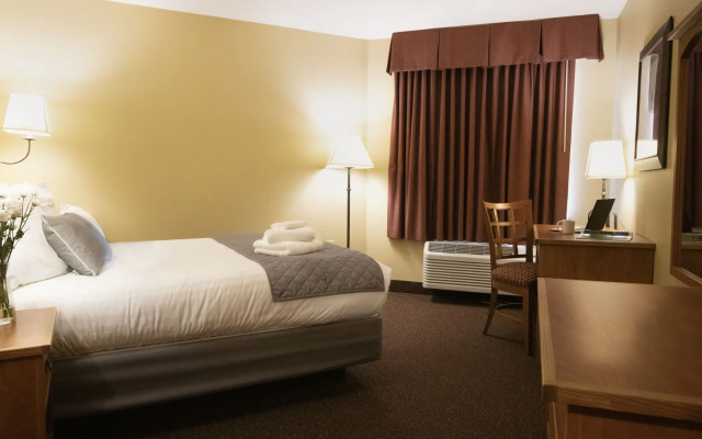 Portlander Inn and Marketplace