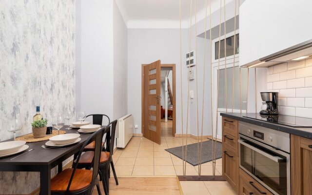 Strzelecka Apartment Cracow by Renters