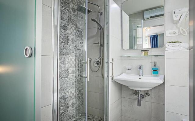 Theatre Luxury Rooms