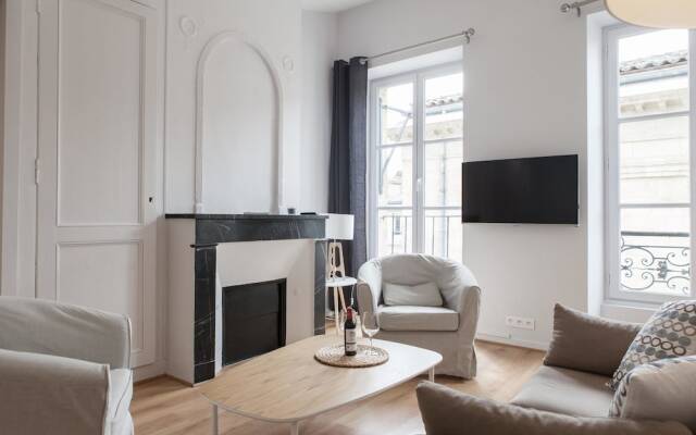 Appartement Chapeau Rouge