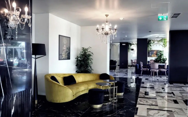 Luxury Premium Finese