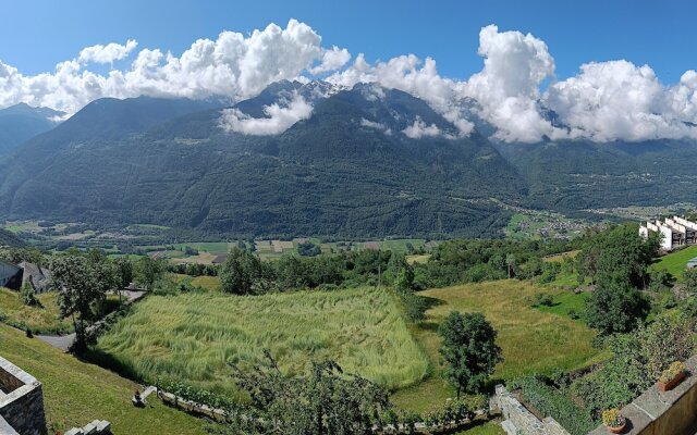 Palazzo Juvalta Resort