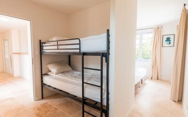 Modern Villa With Large Garden