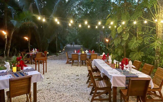 Mariposa Jungle Lodge