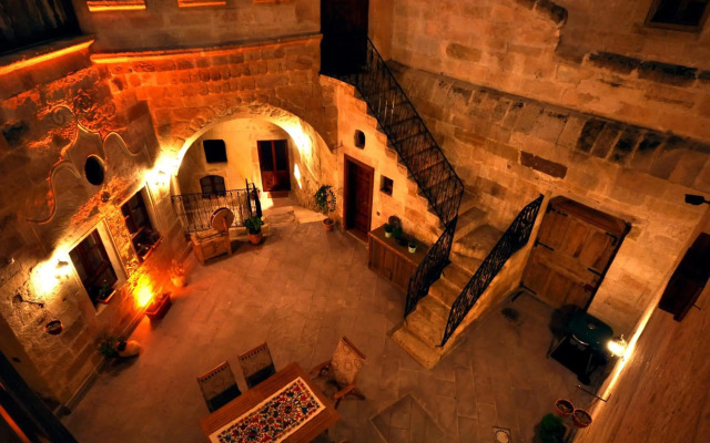 Has Cave Konak