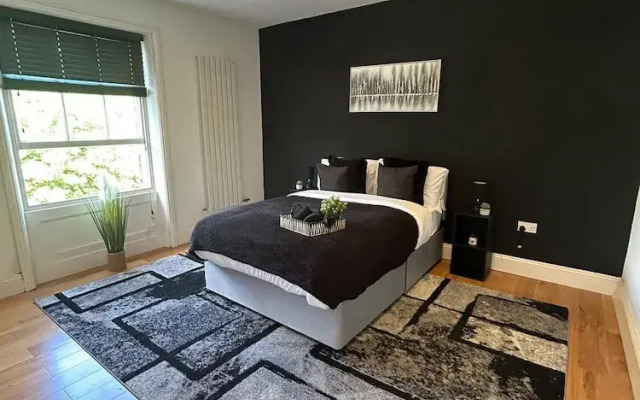 AMAZING CENTRAL 3 bed REFURB sleeps 5