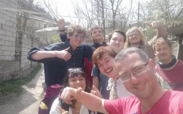 Rossi Rest House By The River