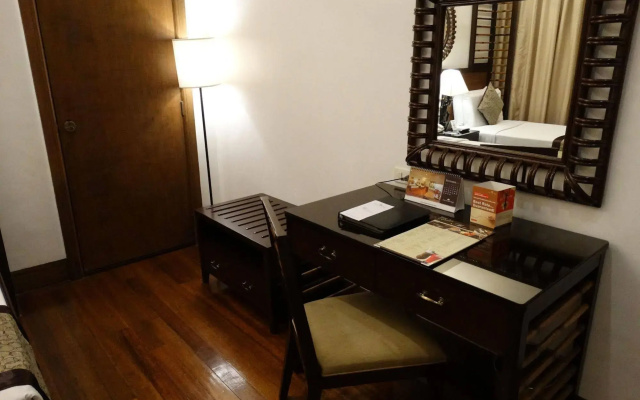Manila Lotus Hotel