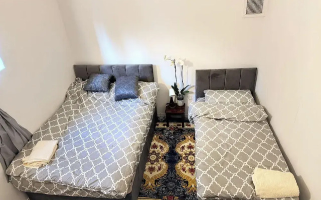Entire Studio With 2 Extra Beds
