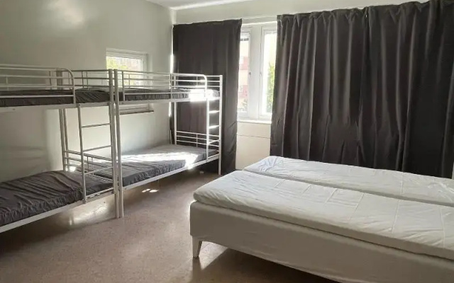 City Hostel 46
