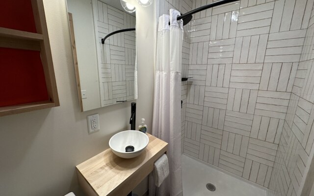 Explorer Rest & Recreation